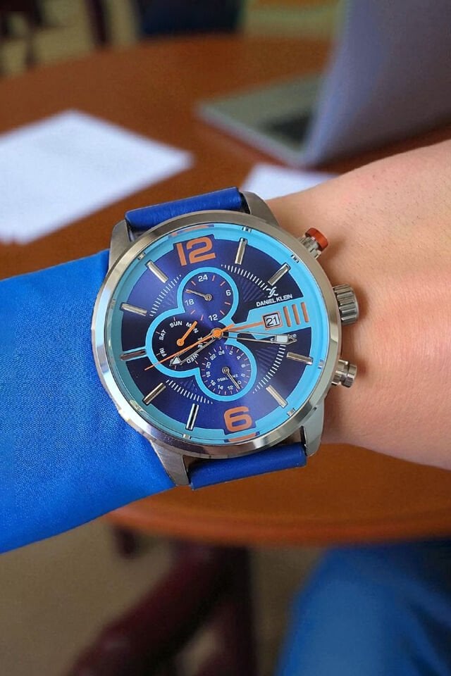 Daniel Klein Lacivert Deri Kayışlı Tüm Fonksiyonları Aktif Erkek Kol Saati