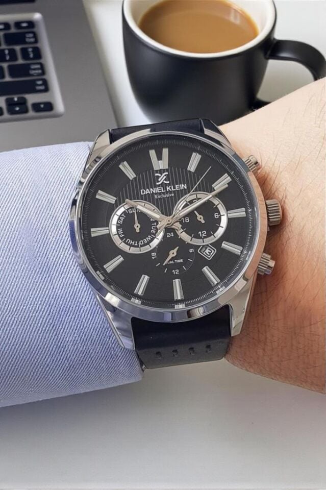 Tüm Fonksiyonları Aktif Siyah Deri Kayışlı Siyah Kadran Takvimli Erkek Kol Saati