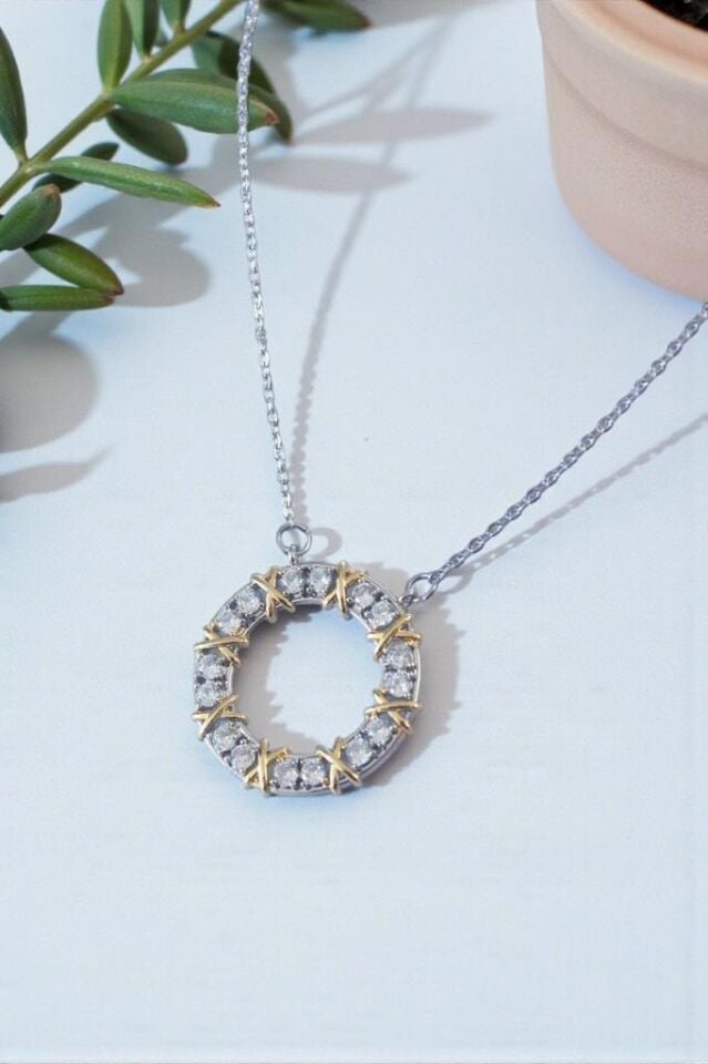 Zirkon Taşlı XOXO Model Çelik Kadın Kolye