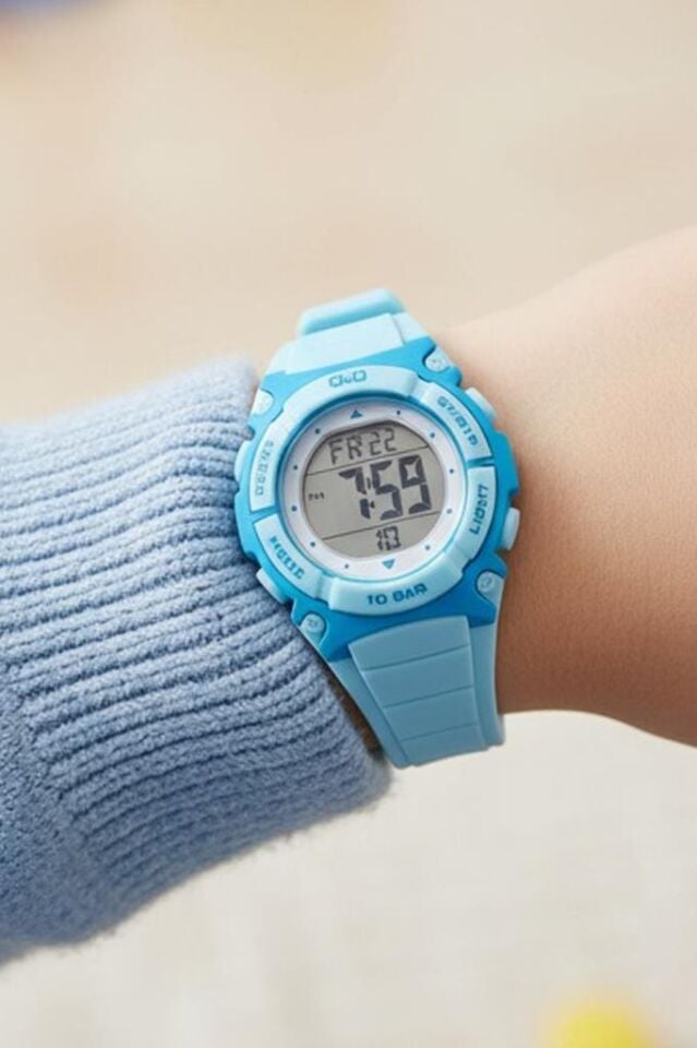 Q&Q 5-10 Yaş Alarmlı, Kronometreli, Işıklı, 100 Metre Su Geçirmez Turkuaz Çocuk Kol Saati
