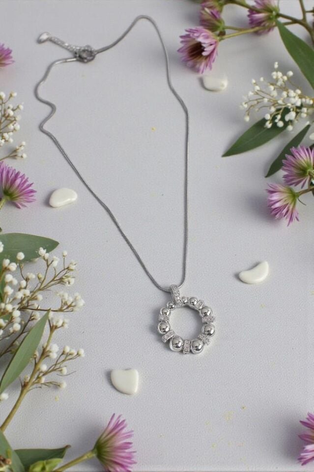 Zirkon Taşlı Bombeli Halka Model Çelik Metalik Kadın Kolye