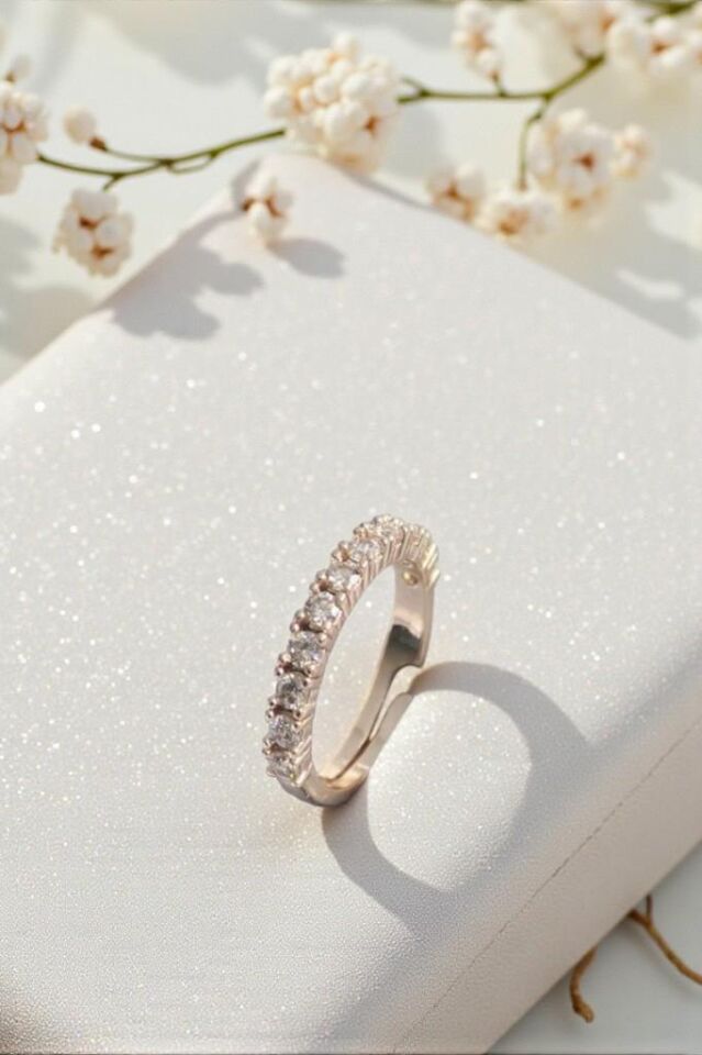 İnce Su Yolu Model Zirkon Taşlı Ayarlanabilir Altın Sarısı Kadın Yüzük