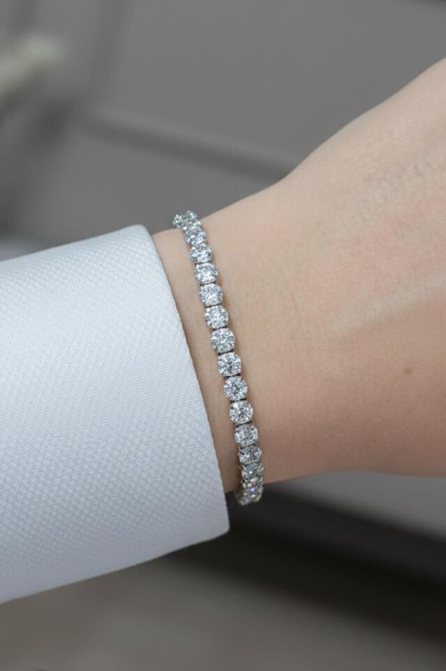 Zirkon Taşlı 4 mm Su Yolu Kadın Bileklik