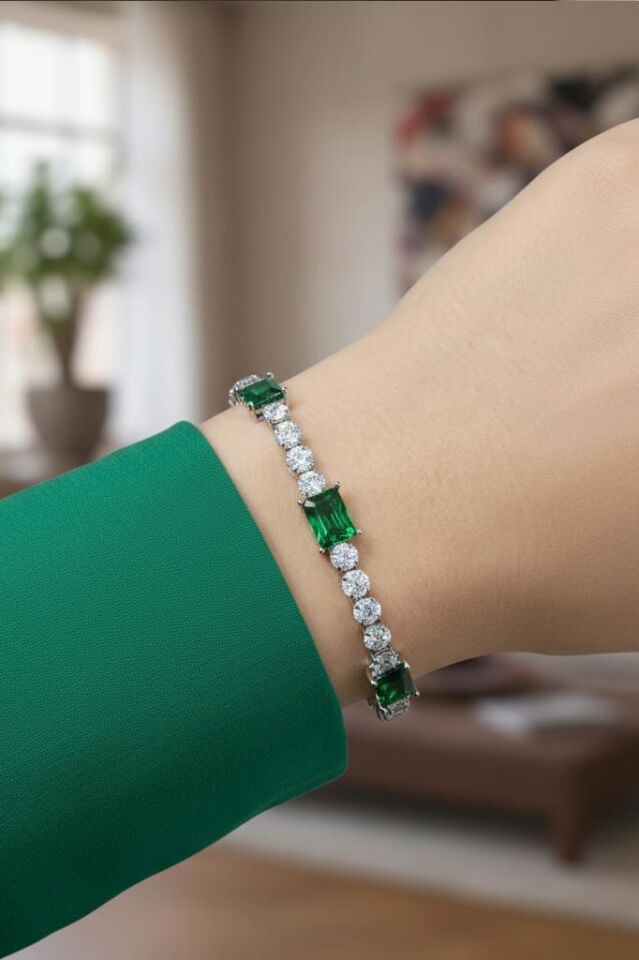 Zirkon ve Zümrüt Yeşili Taşlı Su Yolu Kadın Bileklik