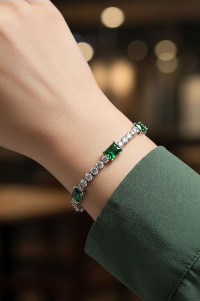 Zirkon ve Zümrüt Yeşili Taşlı Su Yolu Kadın Bileklik