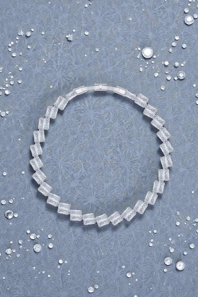 Zirkon Taşlı Özel Kesim Su Yolu Kadın Bileklik