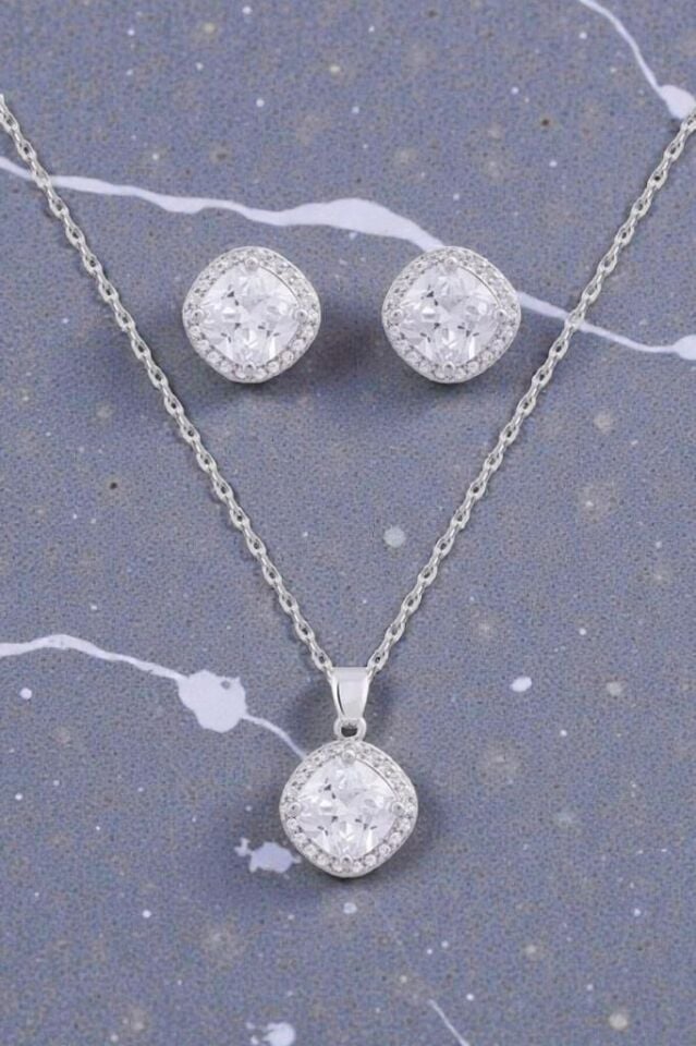 Zirkon Taşlı Kadın Kolye Küpe Seti