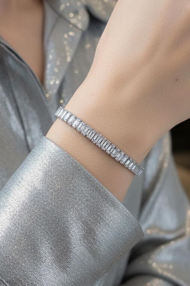 Baget Taşlı Su Yolu Kadın Bileklik 17+5 cm Ayarlanabilir Şık Tasarım