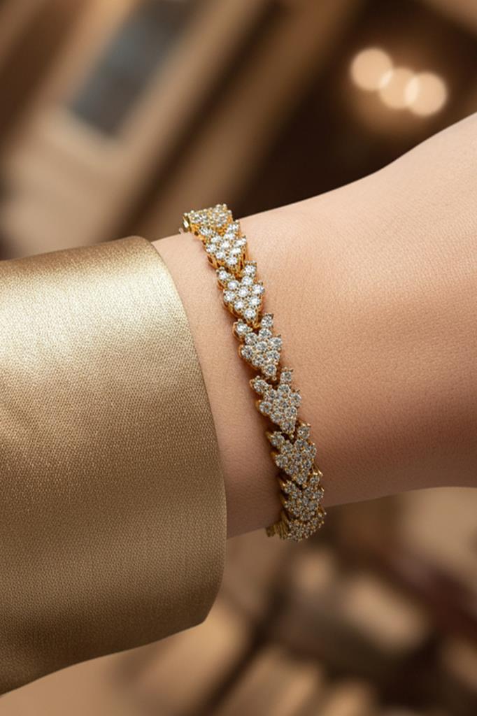 Altın Renkli Yoğun Taşlı Kadın Bileklik 17 cm + 2 cm Uzatma