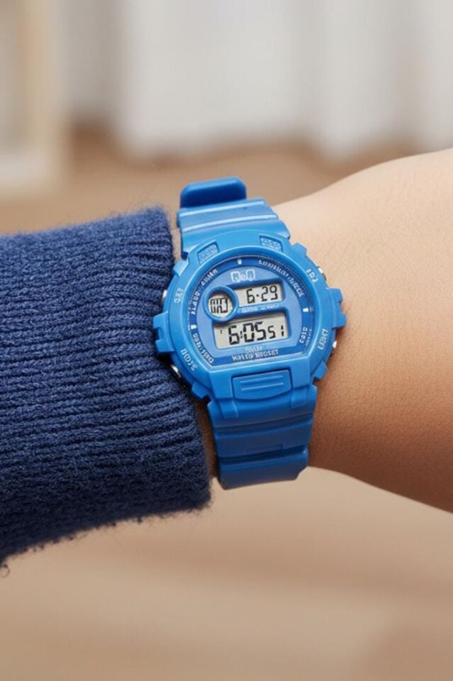 Q&Q 5-10 Yaş Alarmlı, Kronometreli, Işıklı, 10 ATM Su Geçirmez Mavi Çocuk Kol Saati