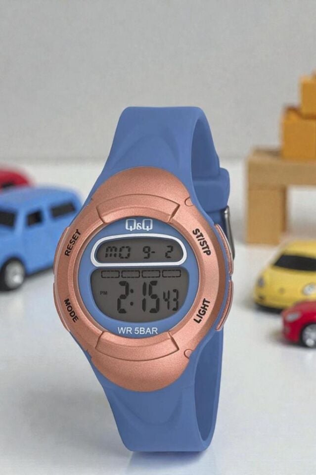 Q&Q 5-10 Yaş Alarmlı, Kronometreli, Işıklı, 10 ATM Su Geçirmez Mavi Çocuk Kol Saati