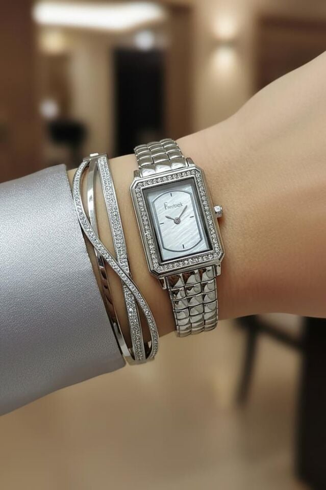 Sevgililer Gününe Özel Ahşap Kutulu Metalik Kadın Kol Saati Bileklik Seti