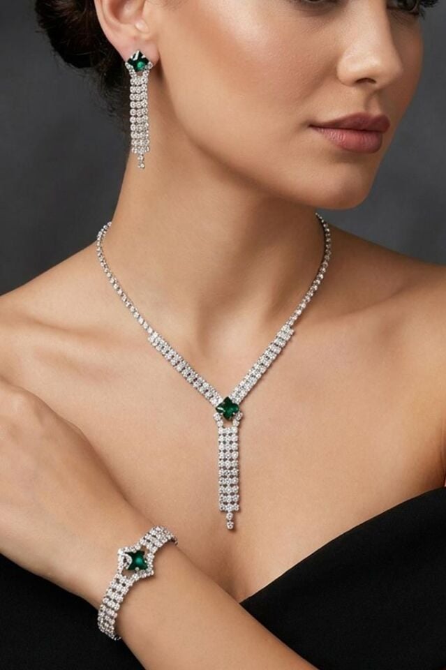 Yeşil Kare Taşlı Su Yolu 3’lü Kolye, Küpe ve Bileklik Takı Seti - Düğün, Kına, Nişan Gelin Takı Seti