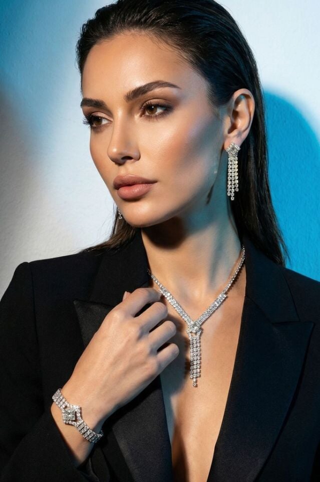 Beyaz Kare Taşlı Su Yolu 3’lü Kolye, Küpe ve Bileklik Takı Seti - Düğün, Kına, Nişan Gelin Takı Seti