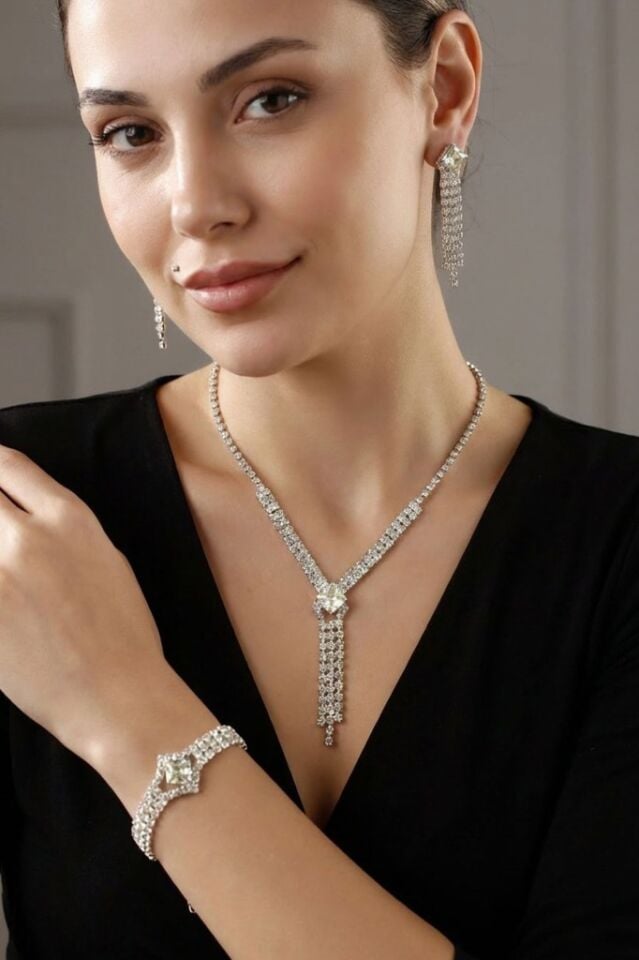 Beyaz Kare Taşlı Su Yolu 3’lü Kolye, Küpe ve Bileklik Takı Seti - Düğün, Kına, Nişan Gelin Takı Seti