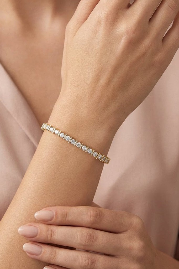 Valmont Accessories 14K VIP Kaplama Altın Renkli Kristal Taşlı Kadın Bileklik