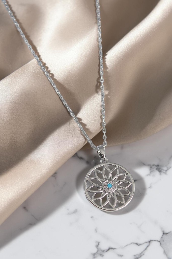 Valmont Accessories Lotus Model 45 cm Çelik Zincir Metalik Renk Zirkon Taşlı Kadın Kolye