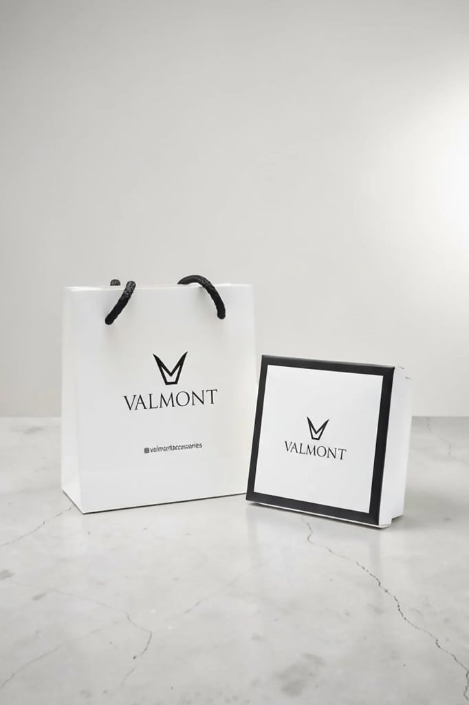 Valmont Accessories Paslanmaz Çelik Altın Sarısı Zincir Zirkon Taşlı Papatya Model 45 cm Kadın Kolye
