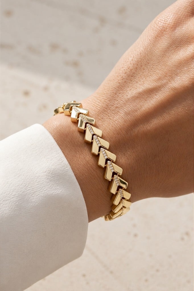 Valmont Accessories 14K VIP Kaplama Altın Renk Zirkon Taşlı Kadın Bileklik - 16,5+2 cm Ayarlanabilir