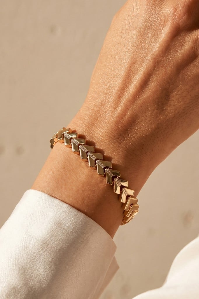 Valmont Accessories 14K VIP Kaplama Altın Renk Zirkon Taşlı Kadın Bileklik - 16,5+2 cm Ayarlanabilir