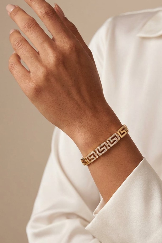 Valmont Accessories 14K VIP Kaplama 18 cm Altın Renk Zirkon Taşlı Geometrik Desenli Kadın Bileklik