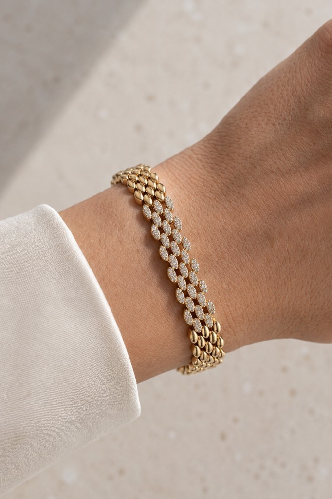 Valmont Accessories 14K VIP Kaplama 18 cm Altın Renk Zirkon Taşlı Çok Sıralı Kadın Bileklik