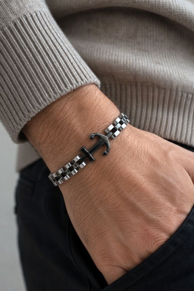 Valmont 19,5 cm Siyah Renk Çapa Figürlü Metal Baklalı Denizci Model Erkek Çelik Bileklik
